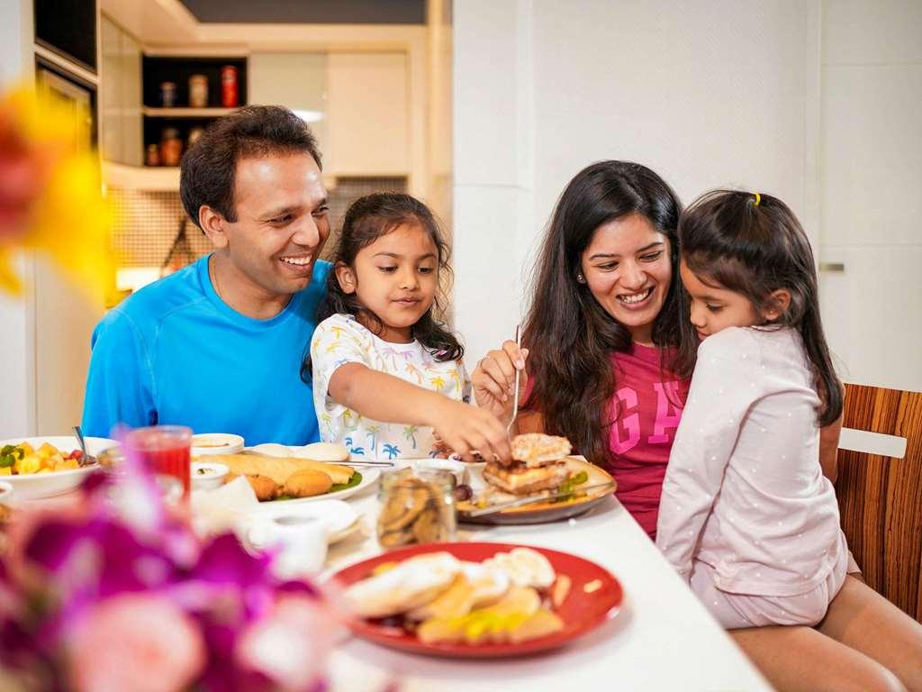 Grand Mercure Bangalore - An Accor Brand Εστιατόριο φωτογραφία