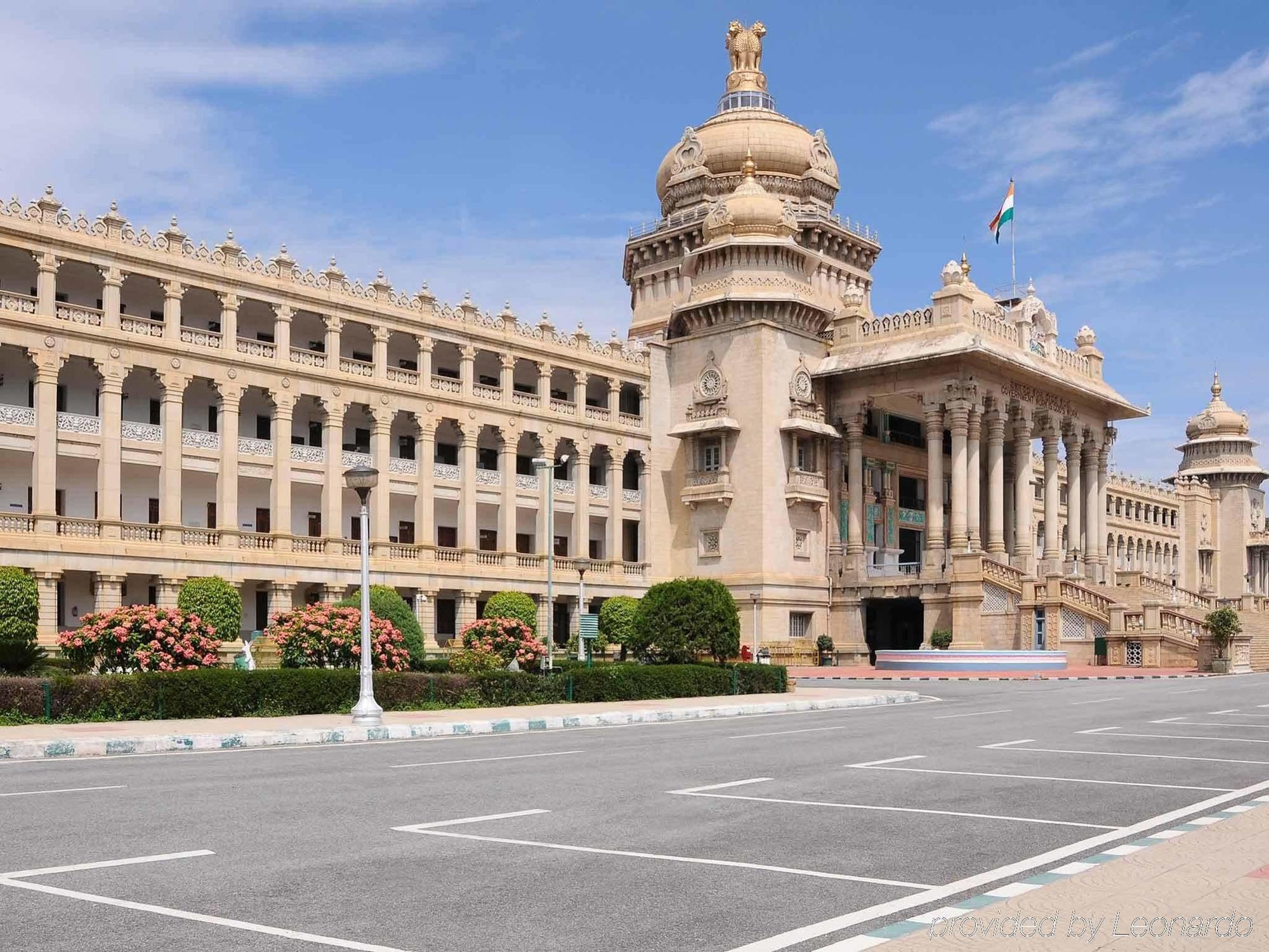 Grand Mercure Bangalore - An Accor Brand Εξωτερικό φωτογραφία
